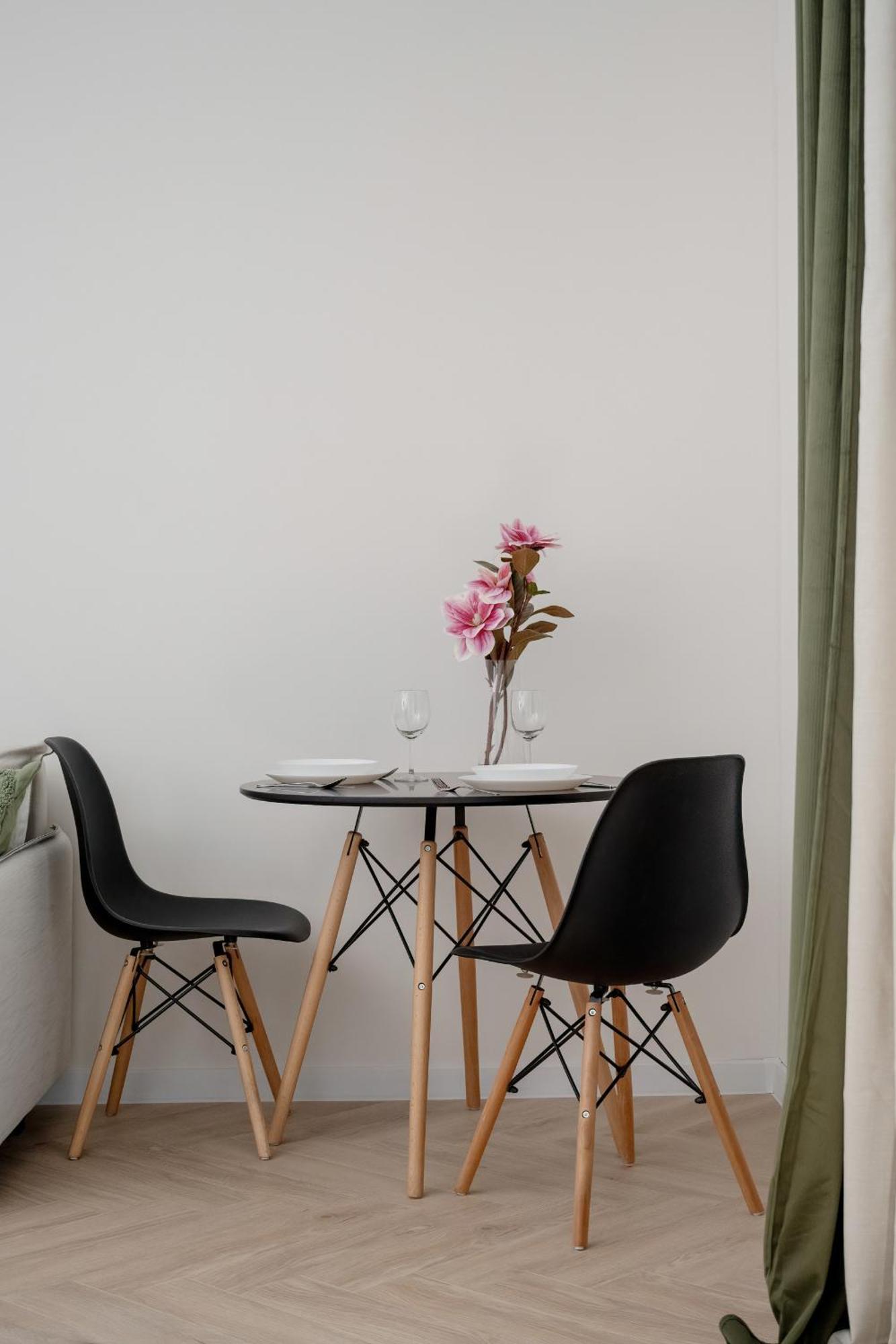 Komfortowe I Przytulne Studio Blisko Parku Wroclaw By Noclegi Renters Zewnętrze zdjęcie